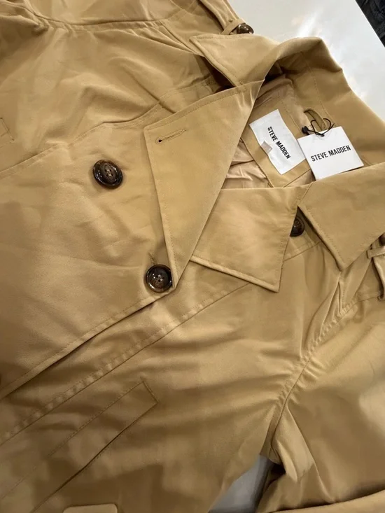 NWT Steve Madden Short Double-Breasted Trench Coat in Tan, L - Picture 3 of 10